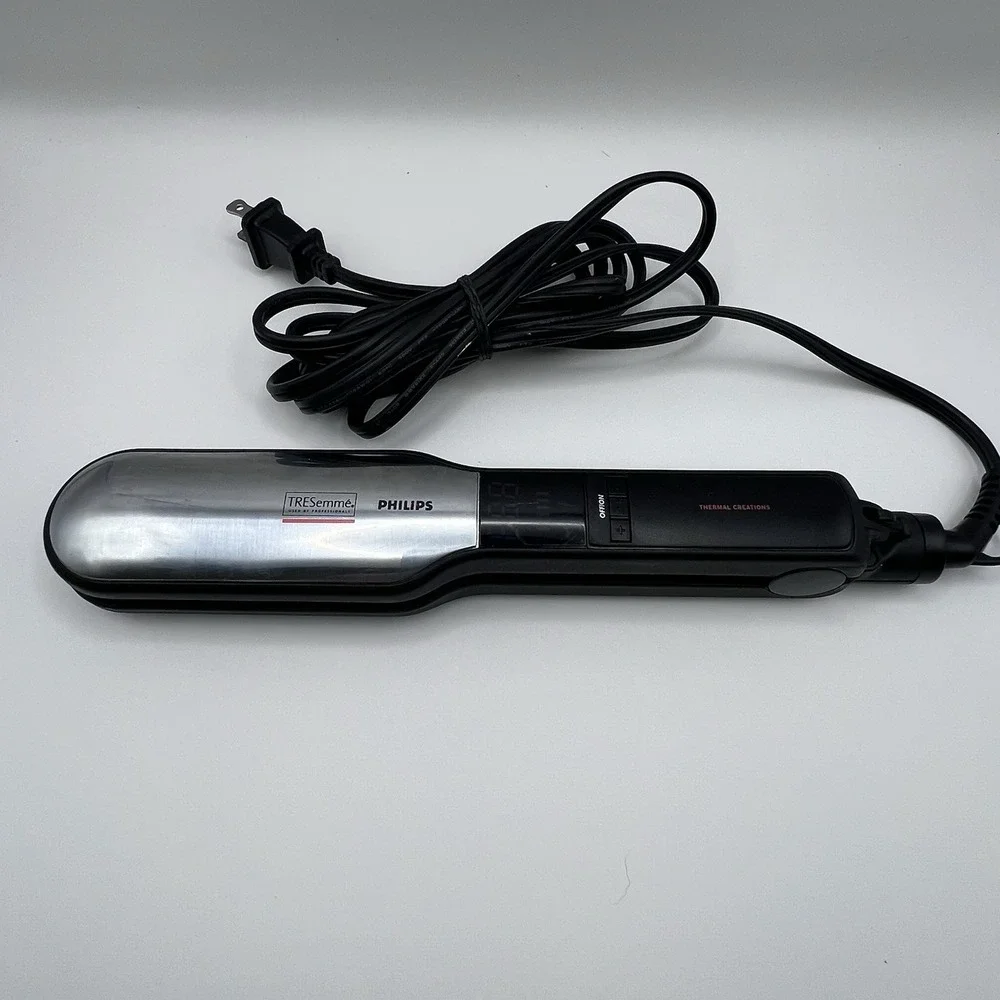Philips SalonStraight Pro XL hair straightener